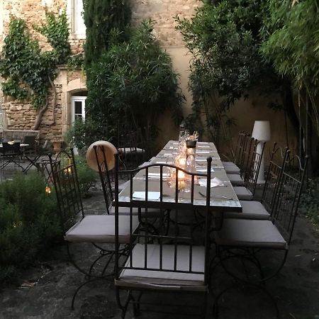 シュズ・ラ・ルッス Les Aiguieres En Provence Bed & Breakfast エクステリア 写真
