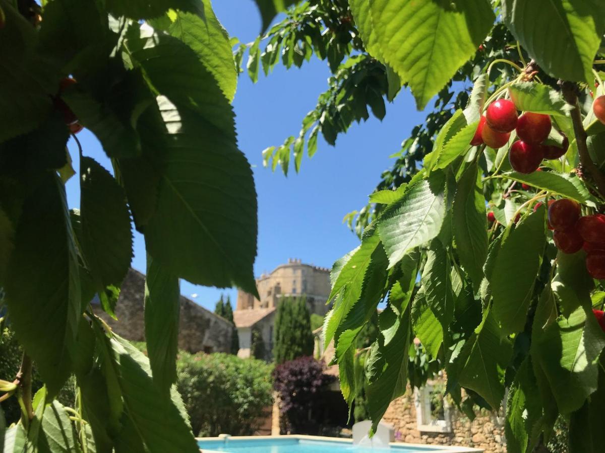 シュズ・ラ・ルッス Les Aiguieres En Provence Bed & Breakfast エクステリア 写真