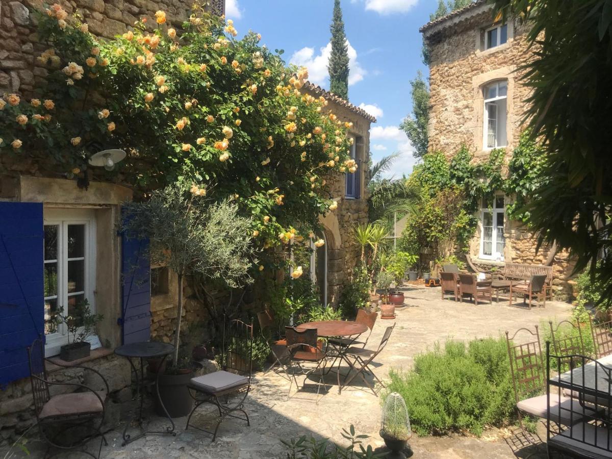 シュズ・ラ・ルッス Les Aiguieres En Provence Bed & Breakfast エクステリア 写真