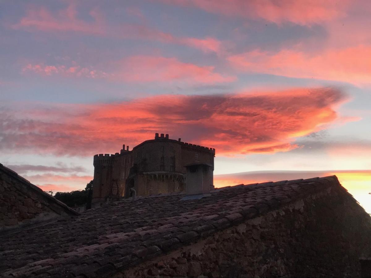 シュズ・ラ・ルッス Les Aiguieres En Provence Bed & Breakfast エクステリア 写真