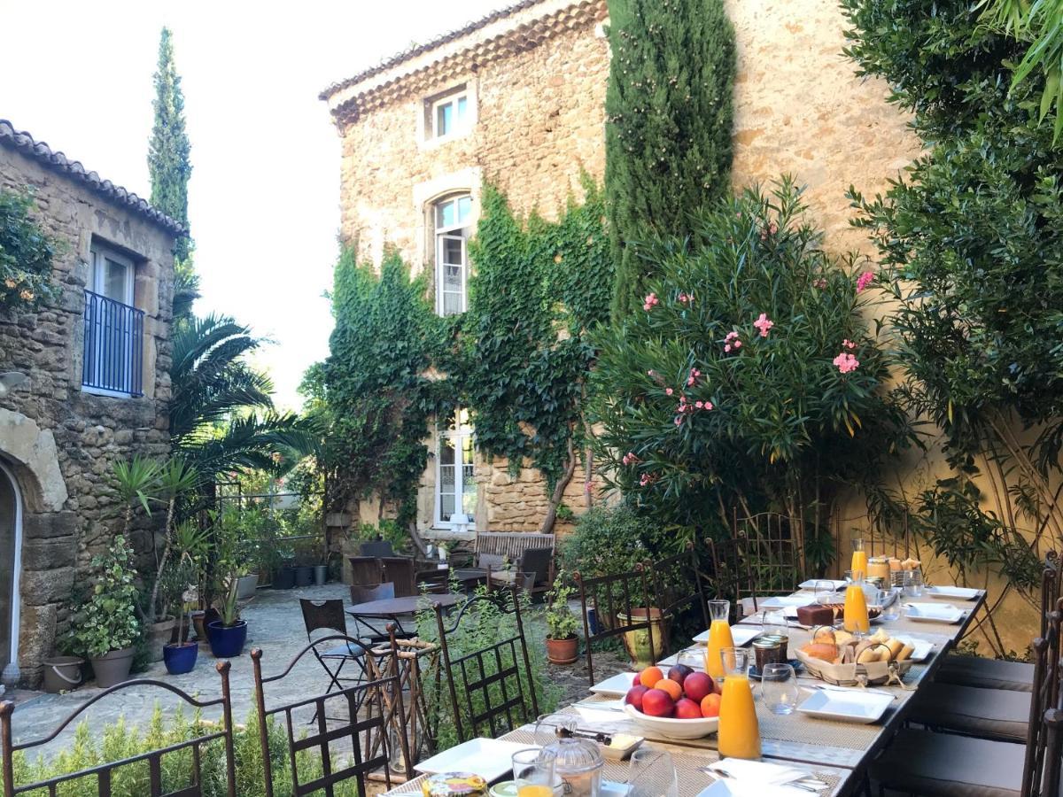 シュズ・ラ・ルッス Les Aiguieres En Provence Bed & Breakfast エクステリア 写真