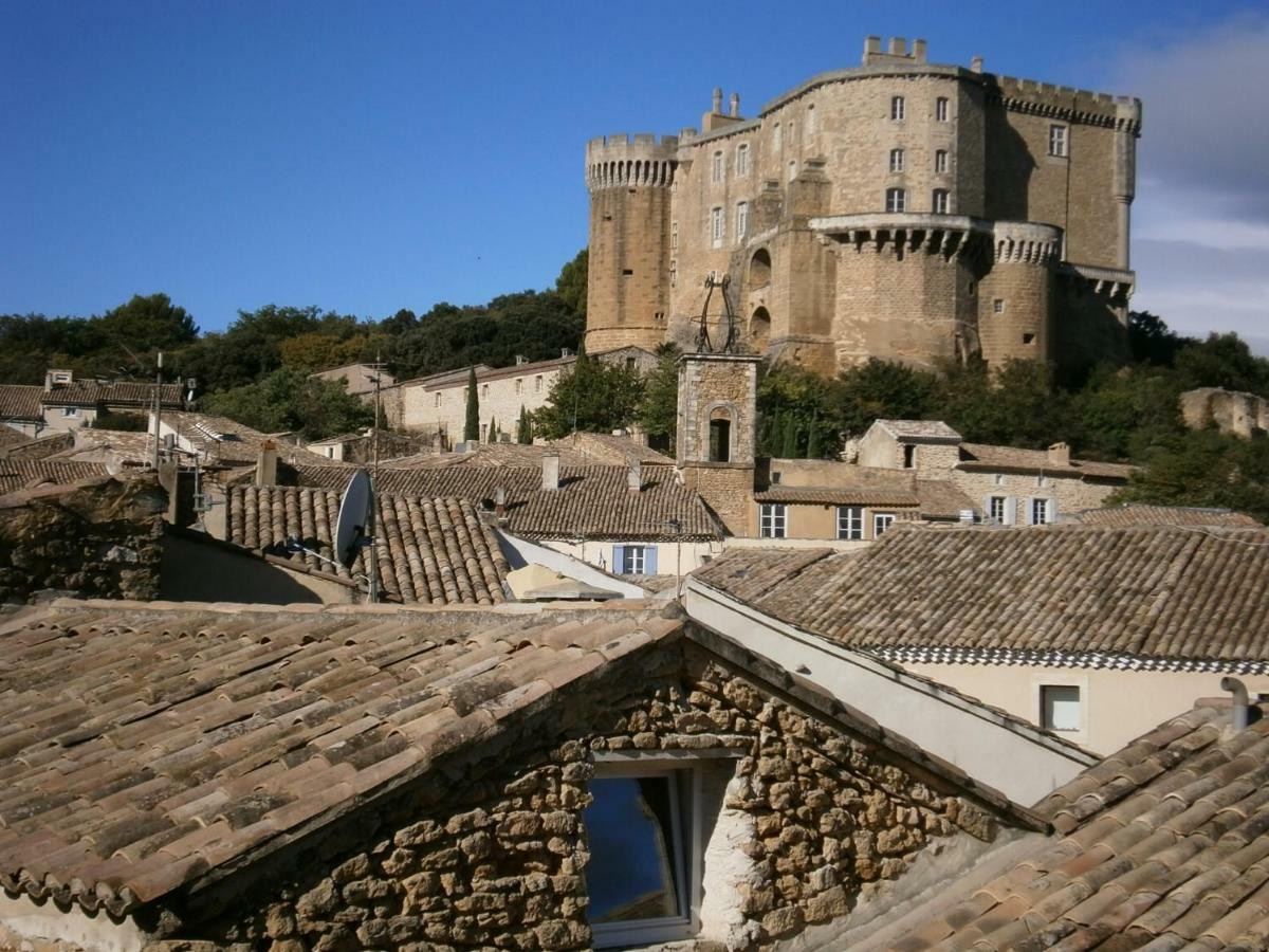 シュズ・ラ・ルッス Les Aiguieres En Provence Bed & Breakfast エクステリア 写真