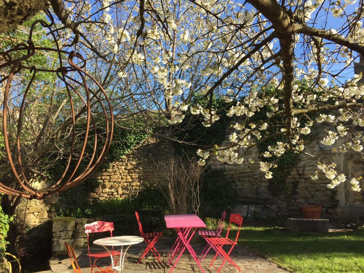 シュズ・ラ・ルッス Les Aiguieres En Provence Bed & Breakfast エクステリア 写真